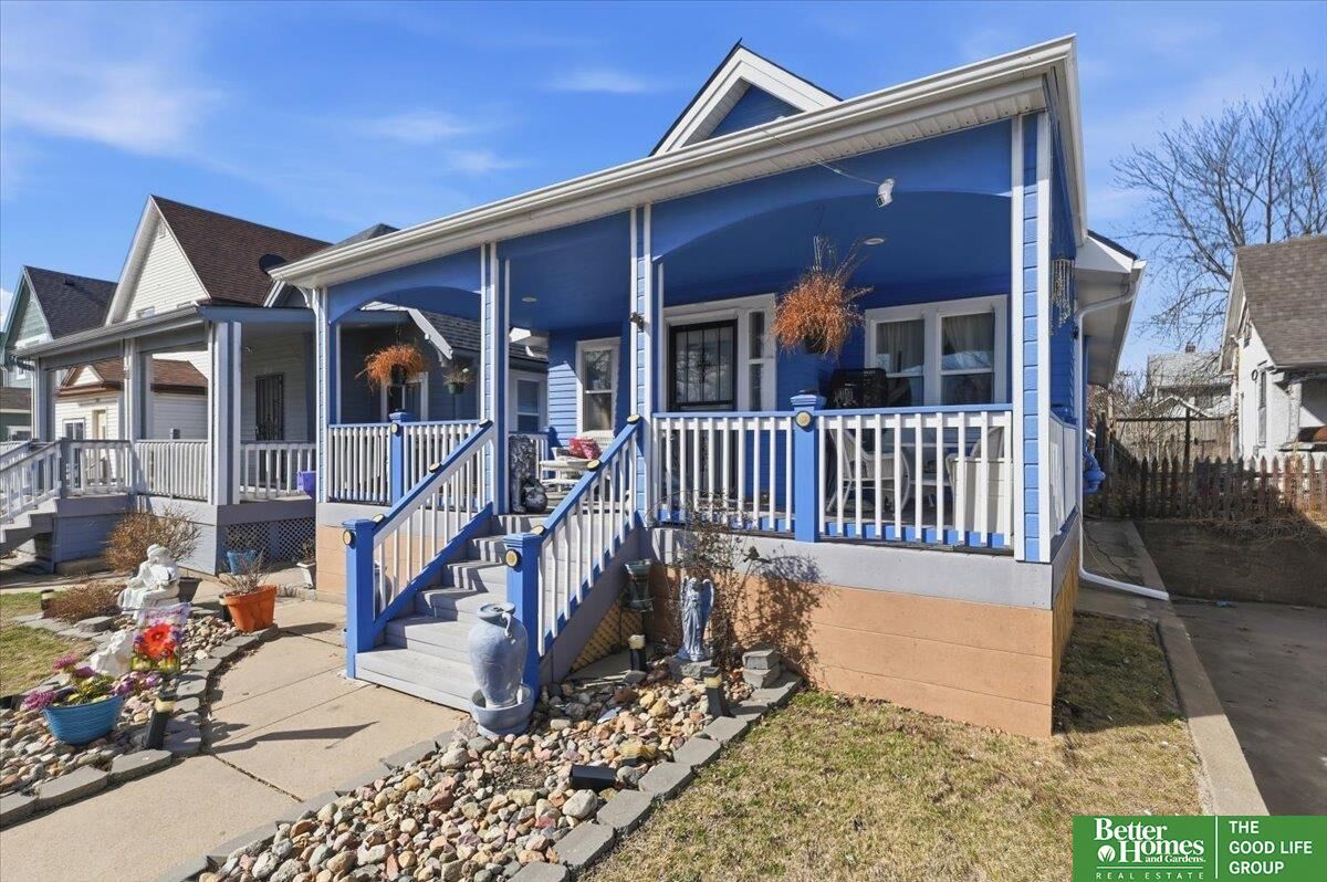 Property Photo:  3710 S 24 Street  NE 68107 