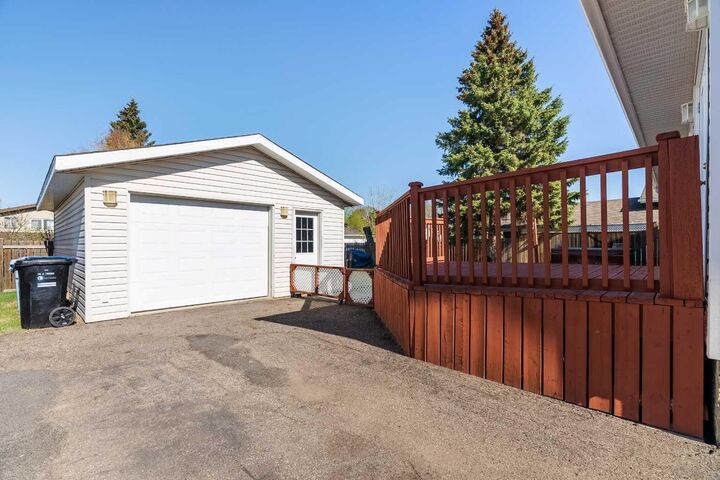 Photo de la propriété: 113 Deep Road AB T9K 1B7
