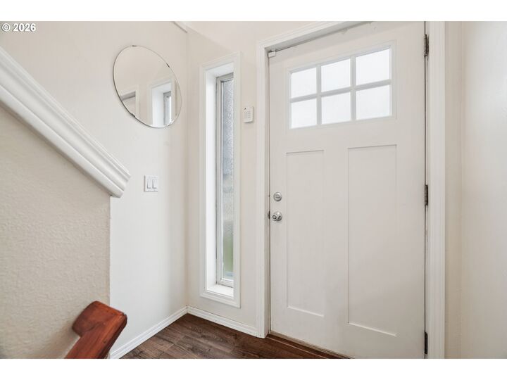 Property Photo: 5009 NE Emerson Ct OR 97218