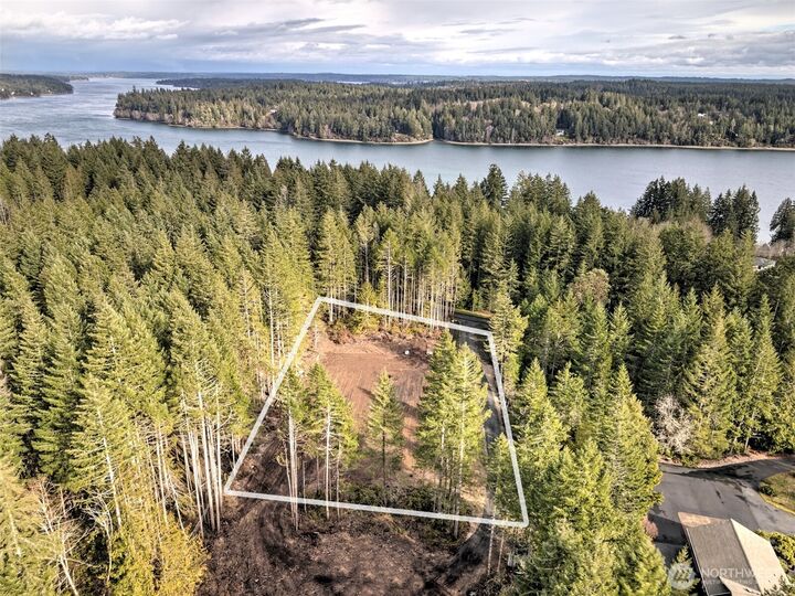 Property Photo:  621 E Strong Road  WA 98584 