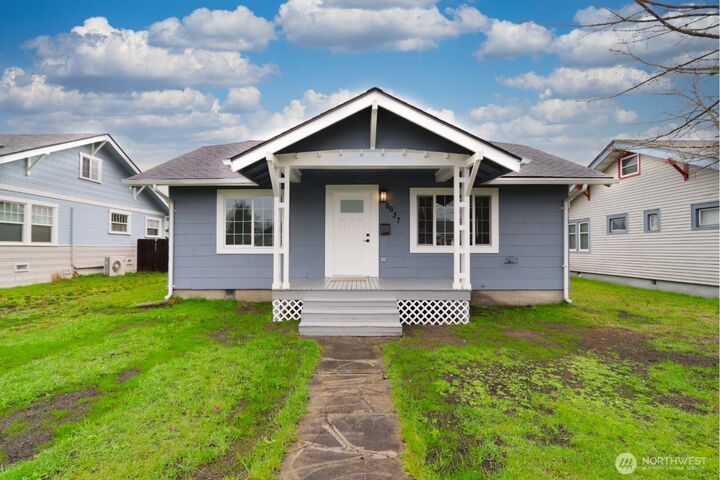 Property Photo:  6637 S Lawrence Street  WA 98409 