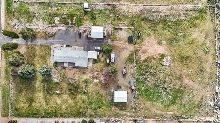 Property Photo:  4572  Highway 28  E  WA 98851 