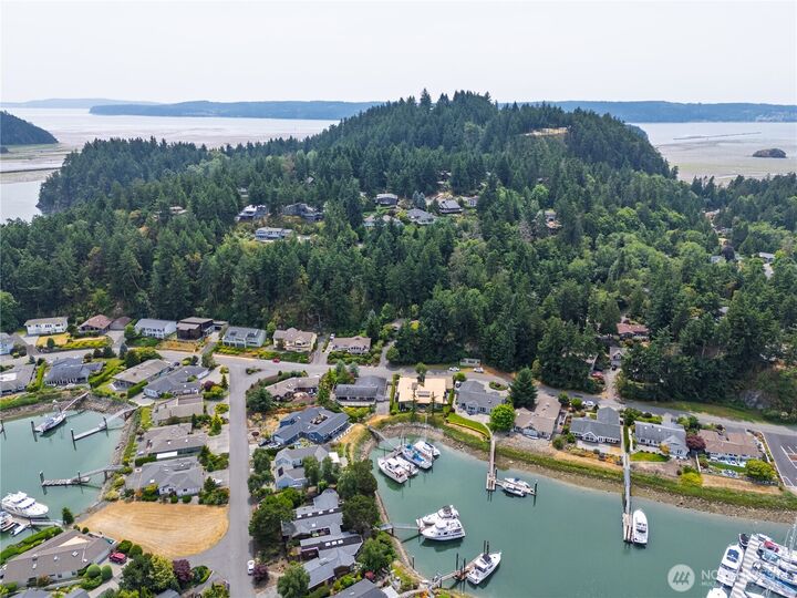 Property Photo:  880  Shoshone Drive  WA 98257 