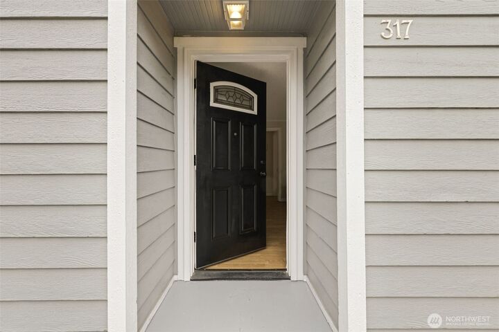 Property Photo:  317 SW 124th Street  WA 98146 