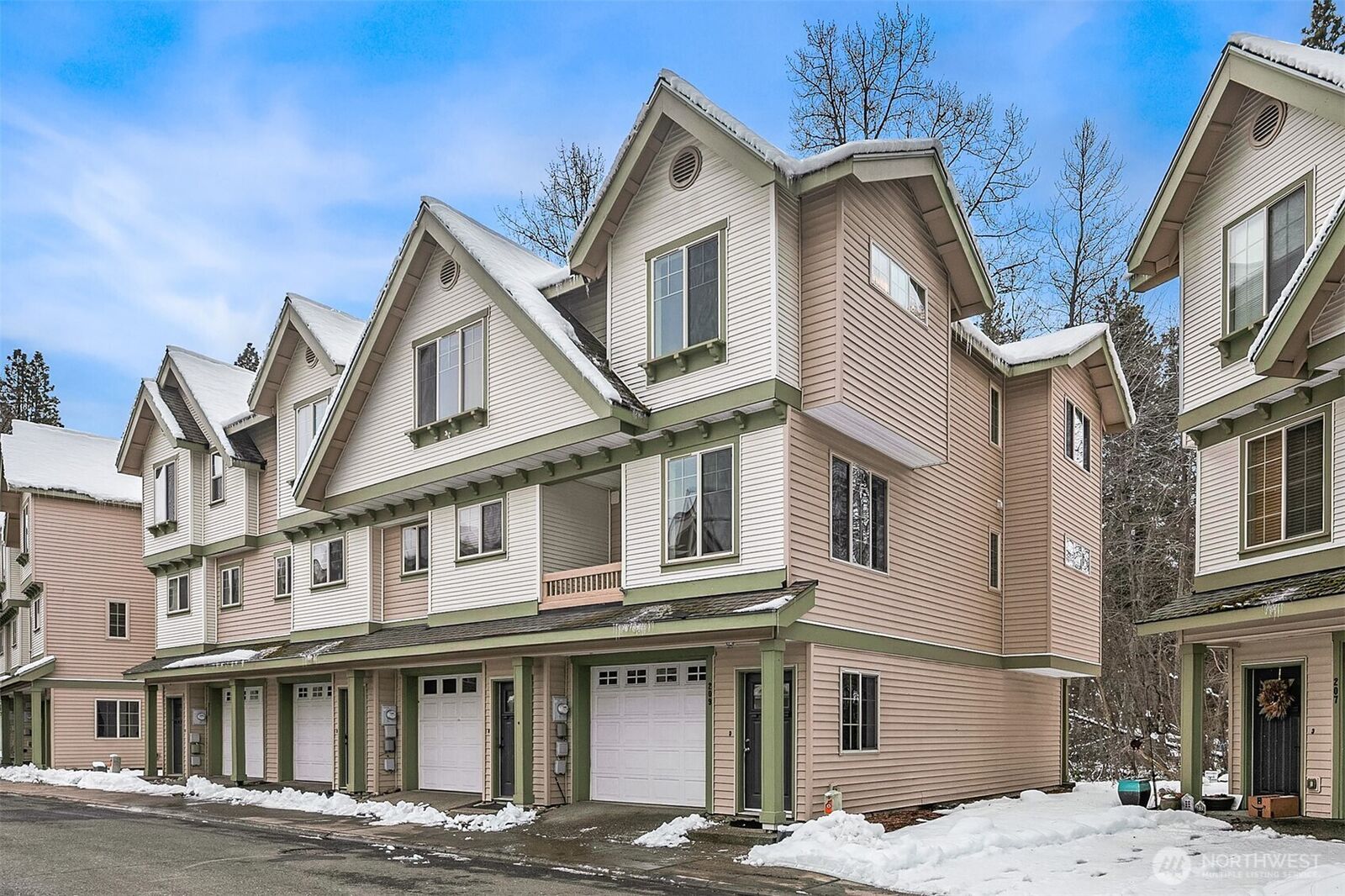 Property Photo: 209 Sagebrook Lane WA 98922