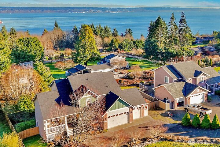 Property Photo:  11518 NE Skyward Loop  WA 98346 