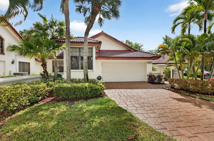Property Photo: 21700 Club Villa Terrace FL 33433