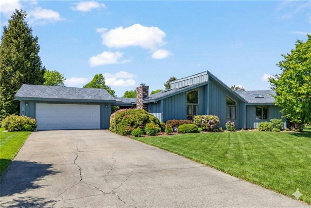 Property Photo:  39 Almy Knoll Terrace  RI 02871 