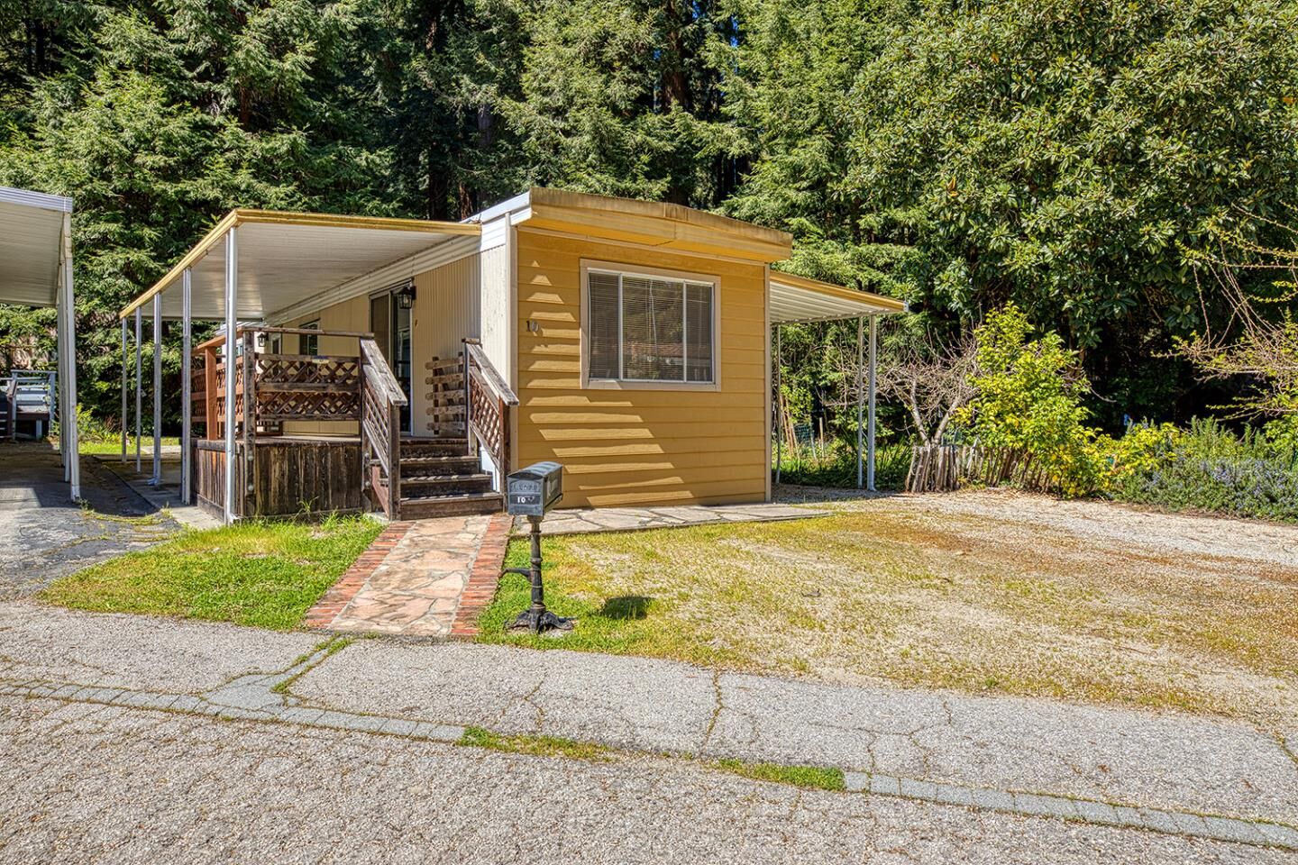 Property Photo:  10 Kelldon Drive 10  CA 95018 