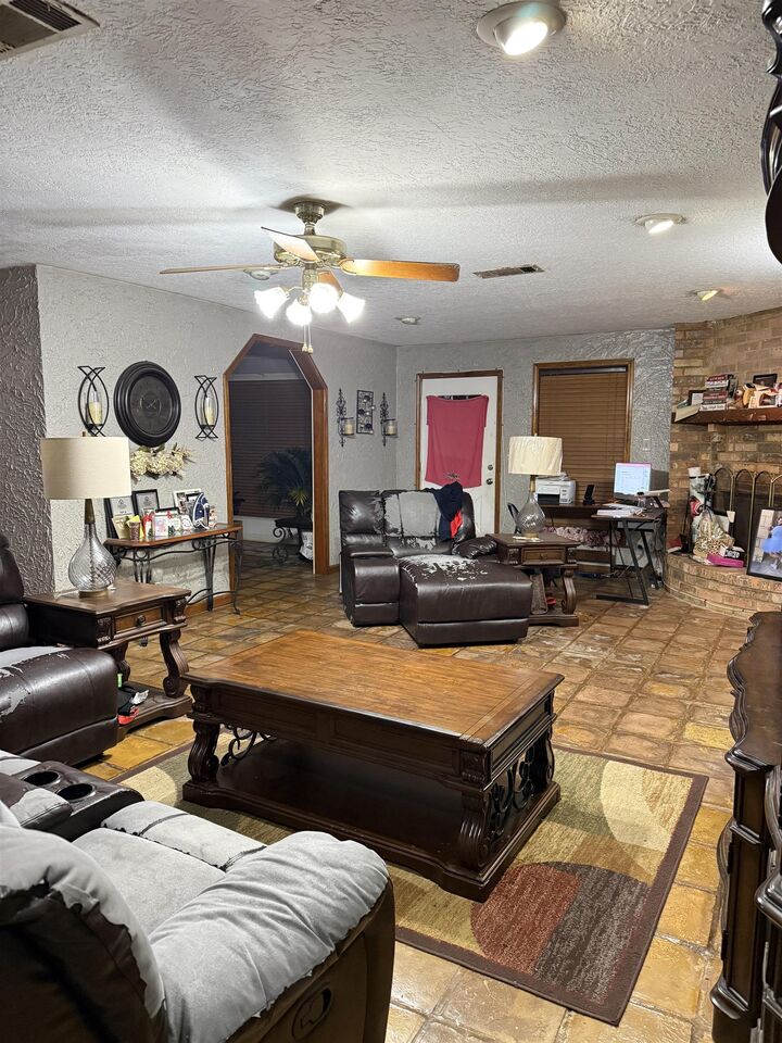 Property Photo:  9760 Broun St  TX 77707 