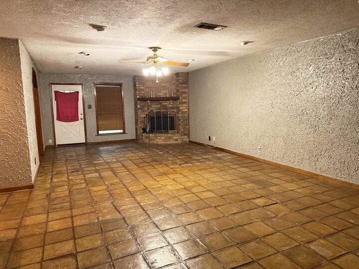 Property Photo:  9760 Broun St  TX 77707 
