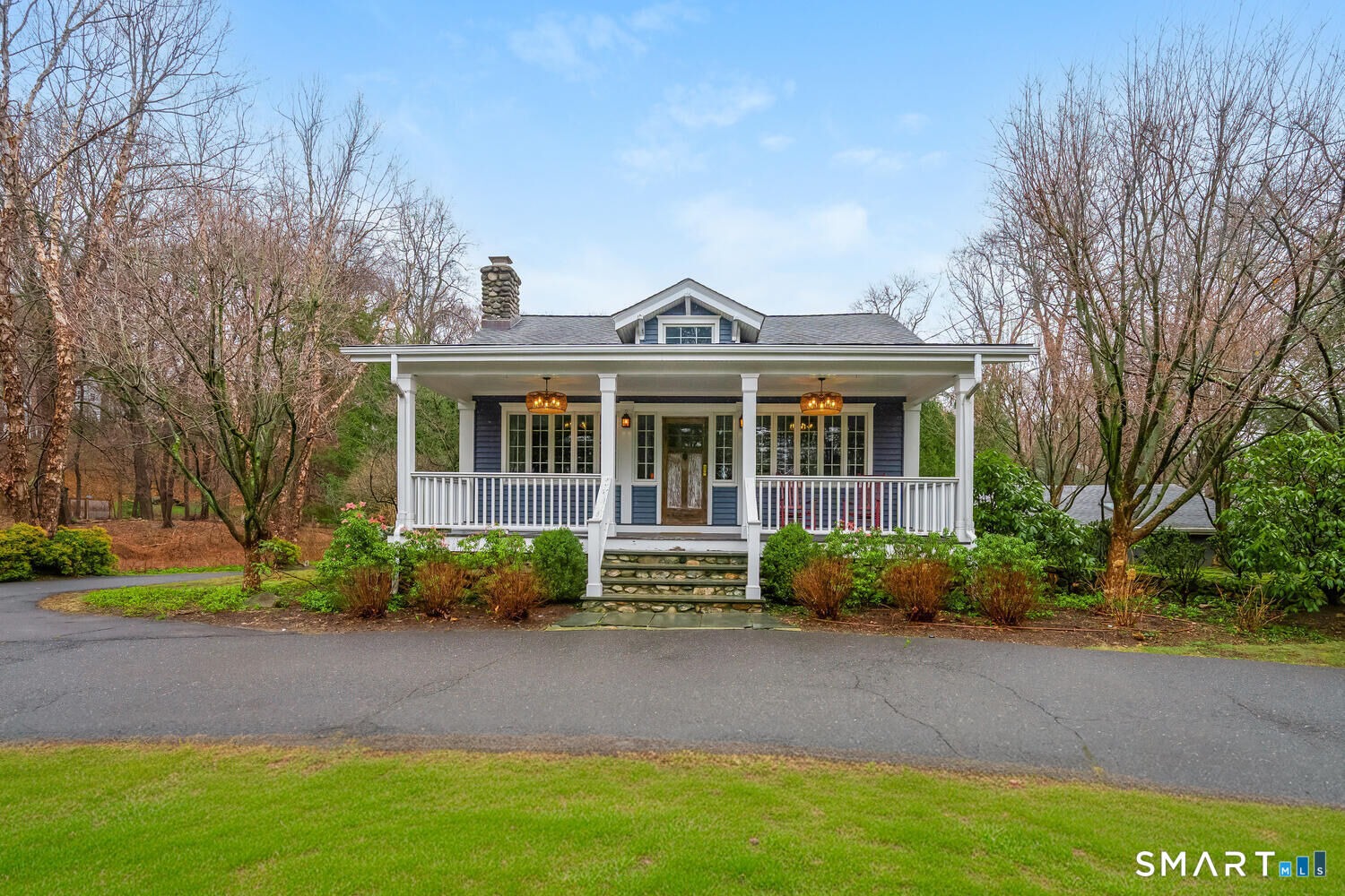 Property Photo:  53 Hoyt Street  CT 06820 