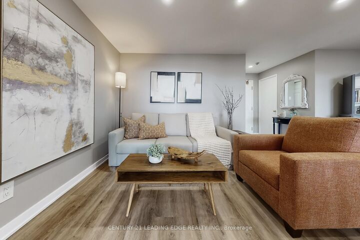 Photo de la propriété: 1880 Valley Farm Road 924 ON L1V 6B3