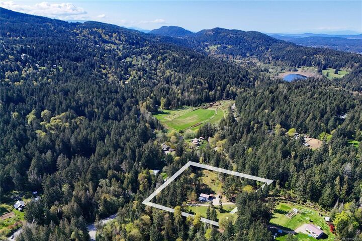 Property Photo:  1279 Fulford-Ganges Rd  BC V8K 2B3 