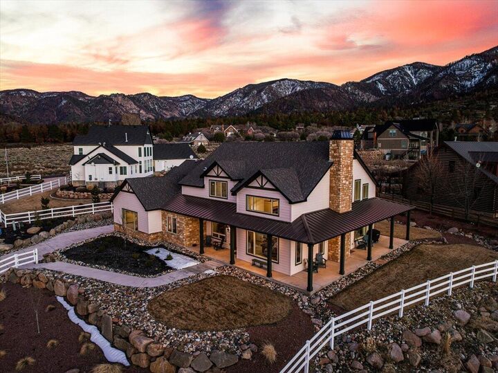 Property Photo:  1210 E Bristle Cone Rd  UT 84781 