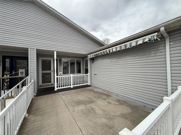 Property Photo:  11-2 Stewart Street  ON  