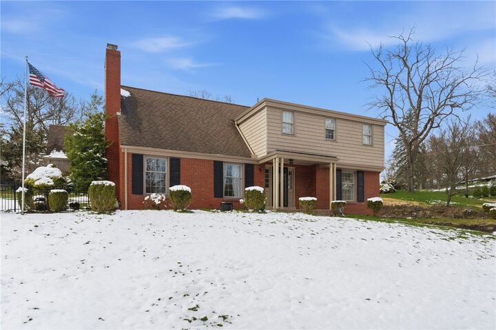 Property Photo:  1800 Murdstone Road  PA 15241 