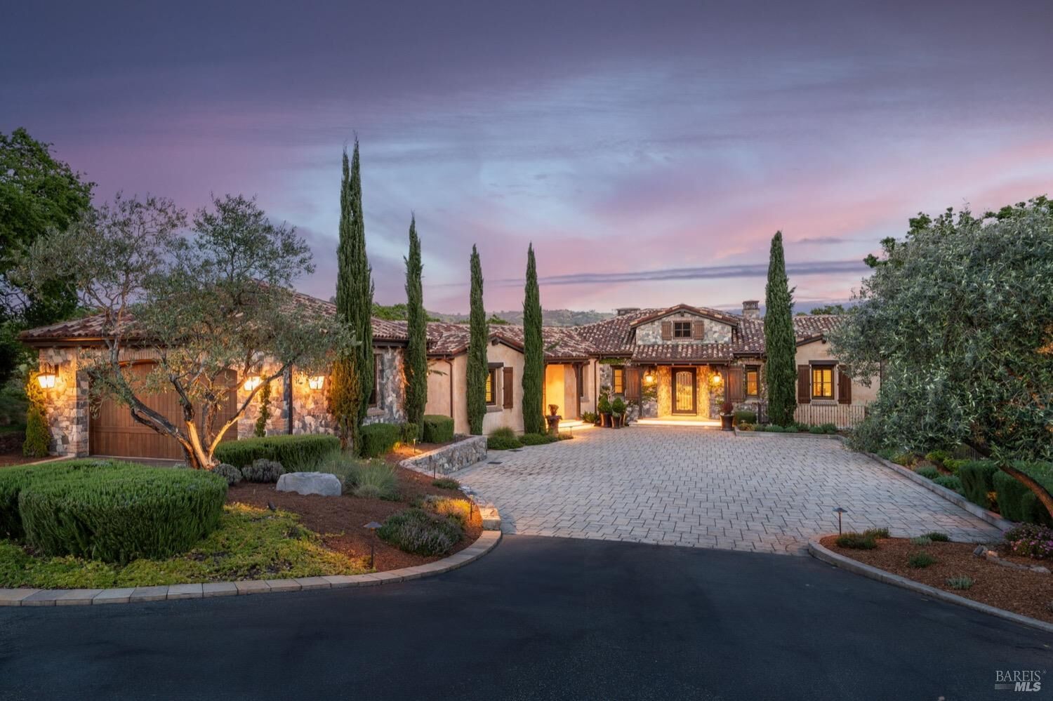 Property Photo: 6444 Cottage Ridge Road CA 95403