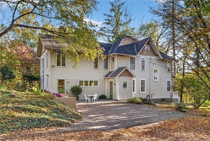 Property Photo:  11 Cornell Walk  NY 14850 