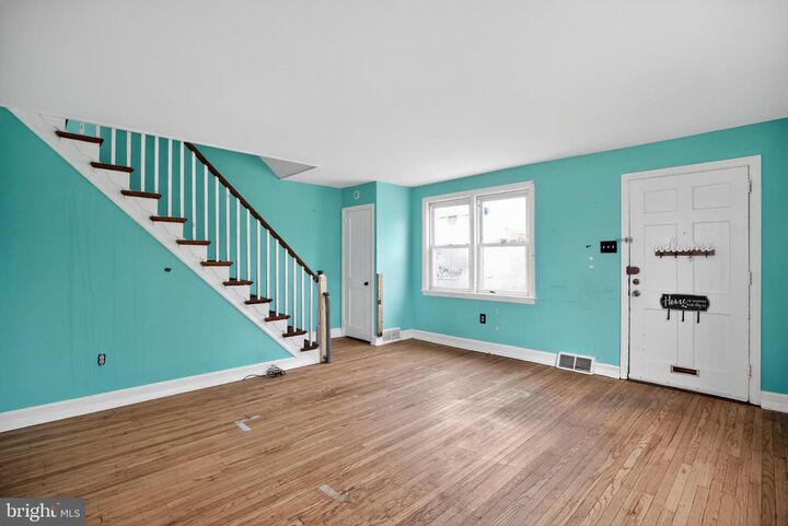 Property Photo: 71 S Harwood Avenue PA 19082