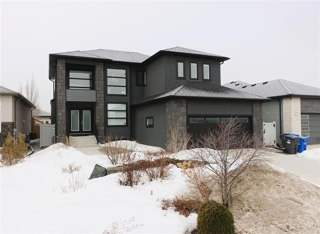 Property Photo:  2 Wildflower Way  MB R3X 0L3 