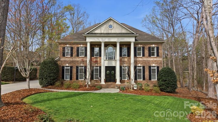 Property Photo: 1802 Summit View Place NC 28173