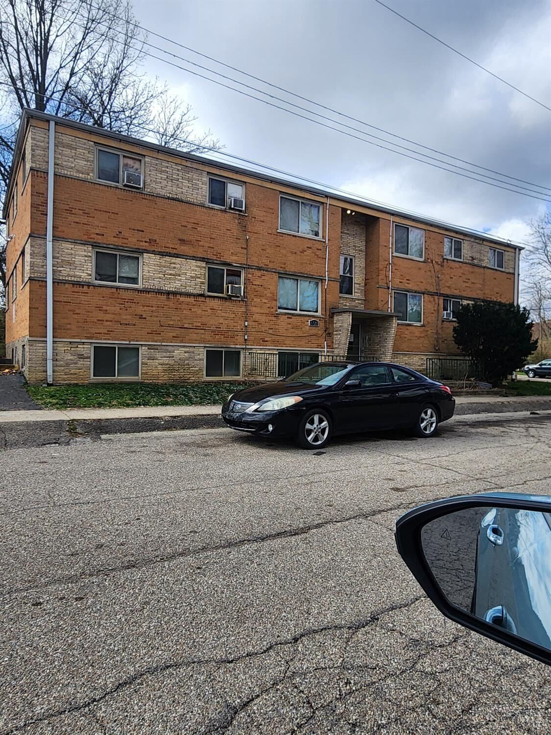 Property Photo:  1725 Hastings Avenue  OH 45231 