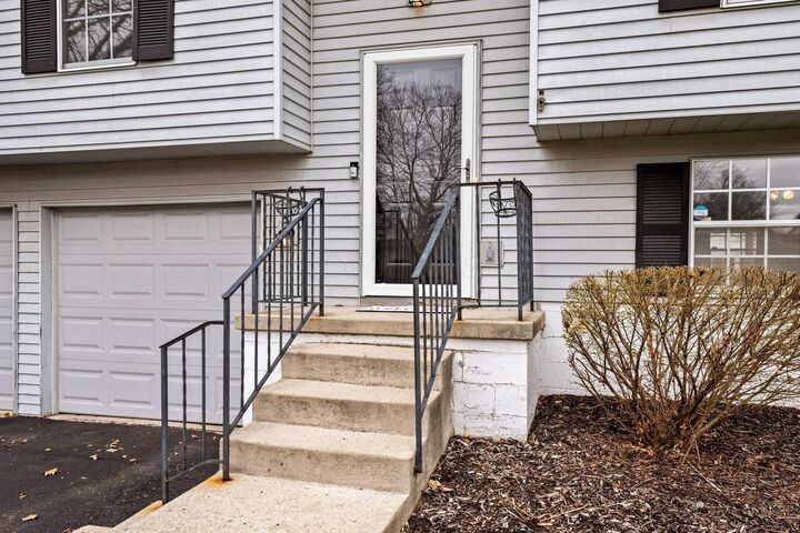 Property Photo:  5708 Saucony Drive  OH 43026 