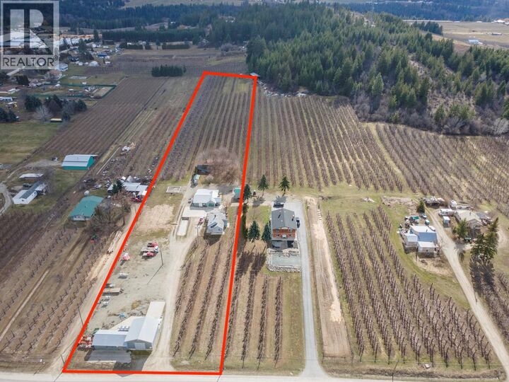 Property Photo: 3037 Erickson Road BC V0B 1G1