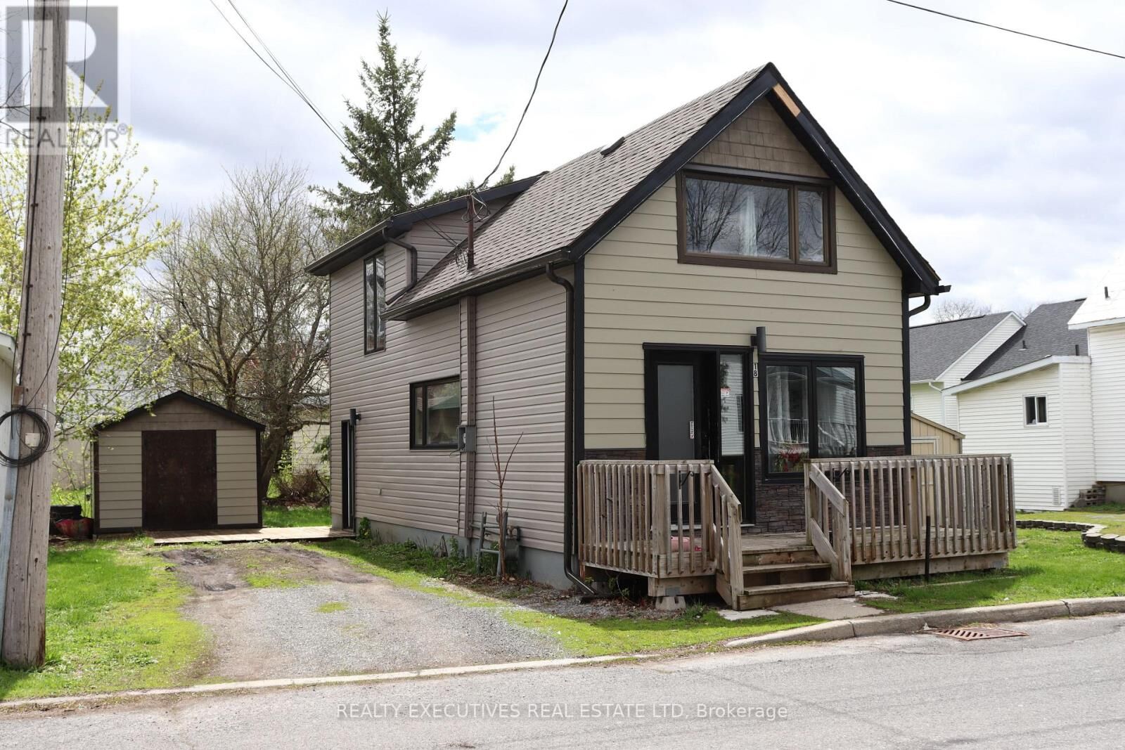 Property Photo: 18 Mill Street ON K0C 1H0