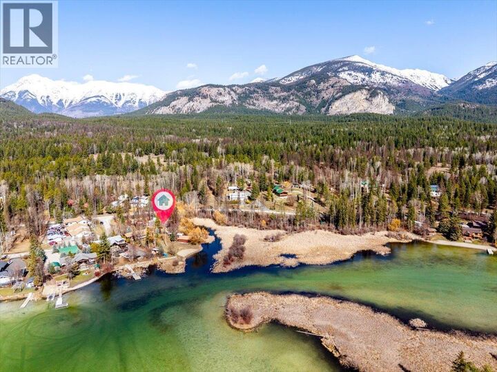 Property Photo: 1536 Tie Lake Loop Rd. N Road BC V0B 1T0