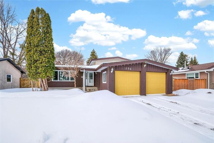 Property Photo:  196 Rochester Avenue  MB R3T 3W2 