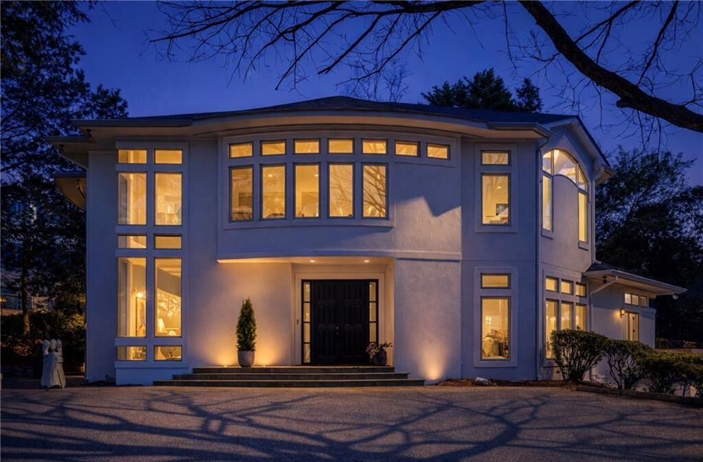 Property Photo:  35 Robin Hood Road NE  GA 30309 