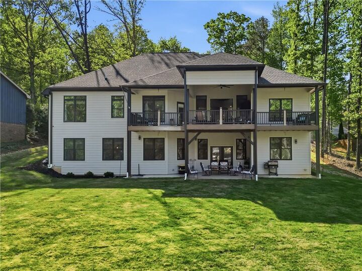 Property Photo:  2021 Lakeview Parkway  GA 30180 