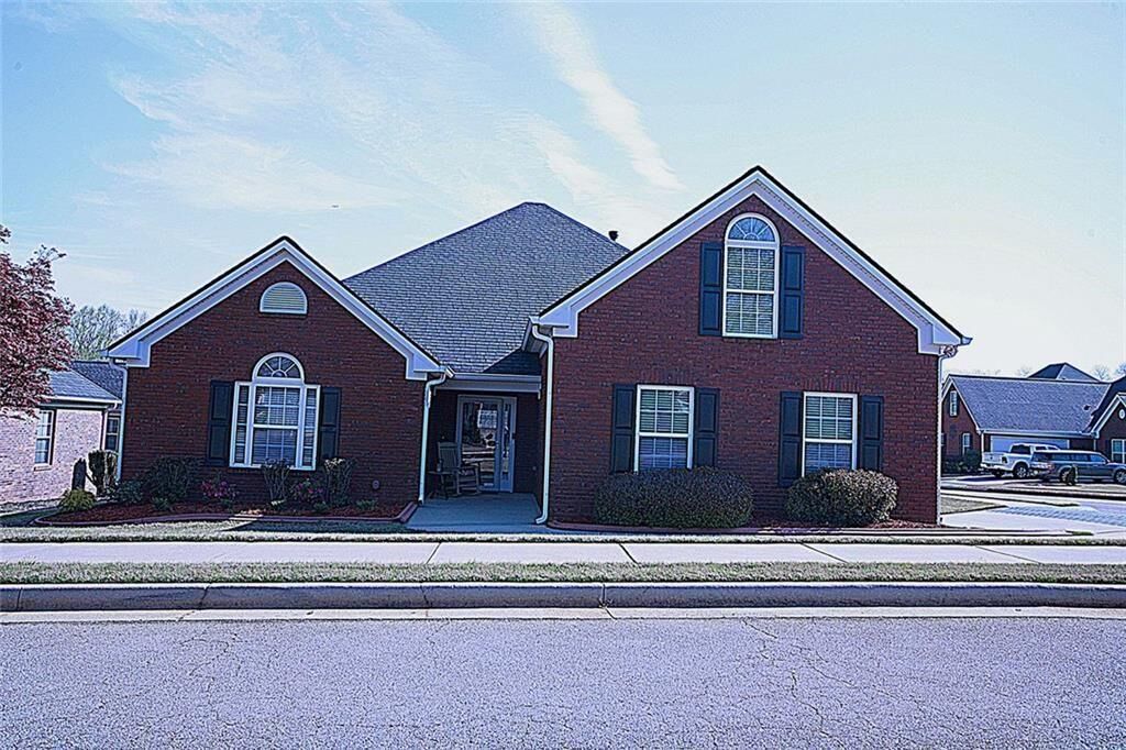 Property Photo:  401 Gracious Way  GA 30253 