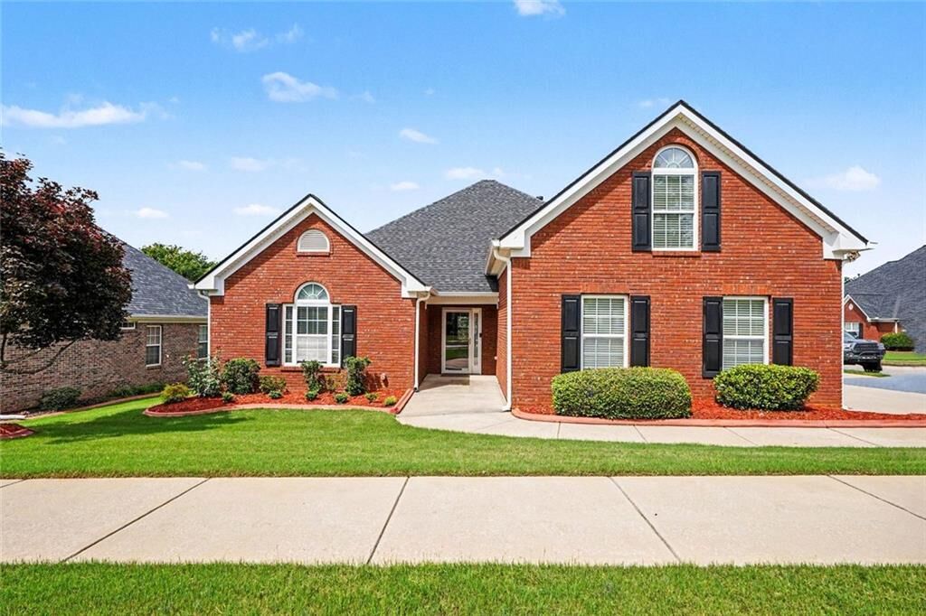 Property Photo:  401 Gracious Way  GA 30253 