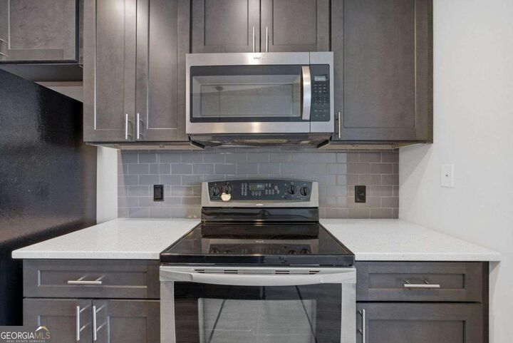 Property Photo:  400 W Peachtree Street NW 1908  GA 30308 