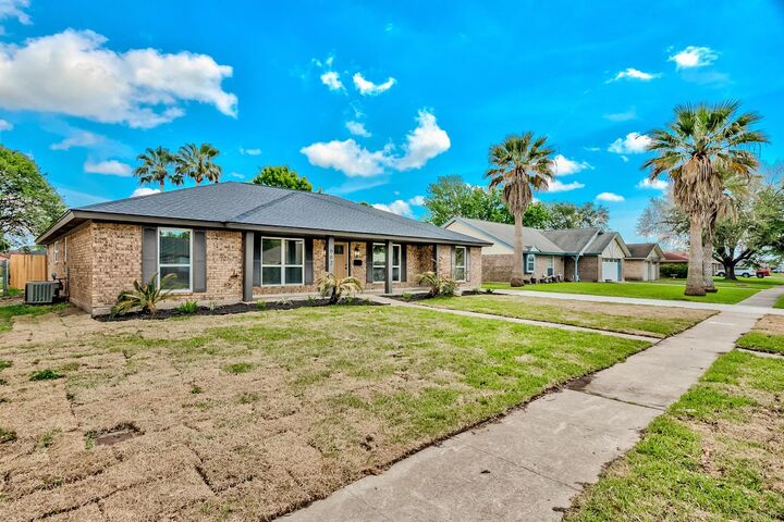 Property Photo:  662 Birchwood Drive  TX 77651 