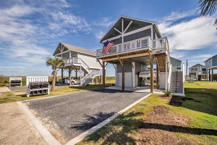 Property Photo:  1094 Cedar Lane  TX 77617 