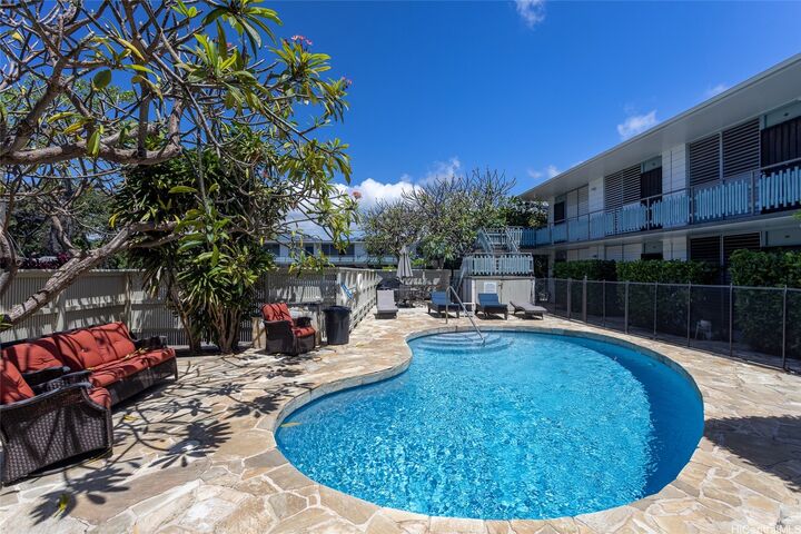 Property Photo:  3824 Leahi Avenue 106  HI 96815 