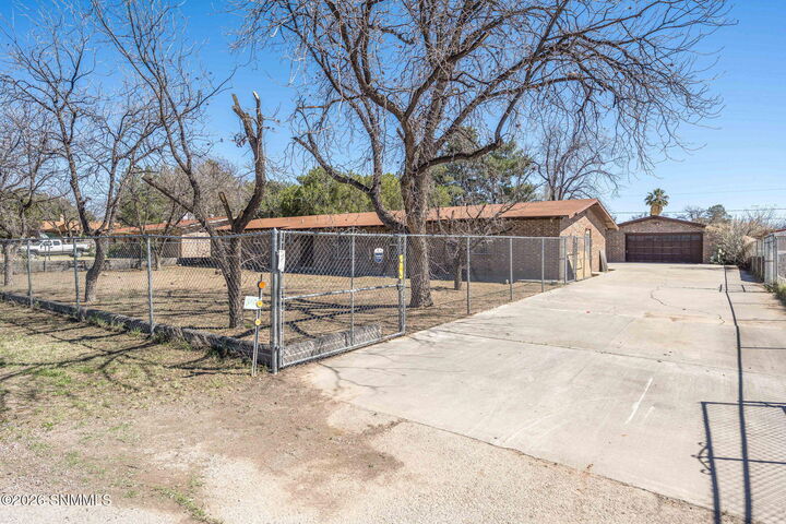 Property Photo:  340 Clover Drive  NM 88001 
