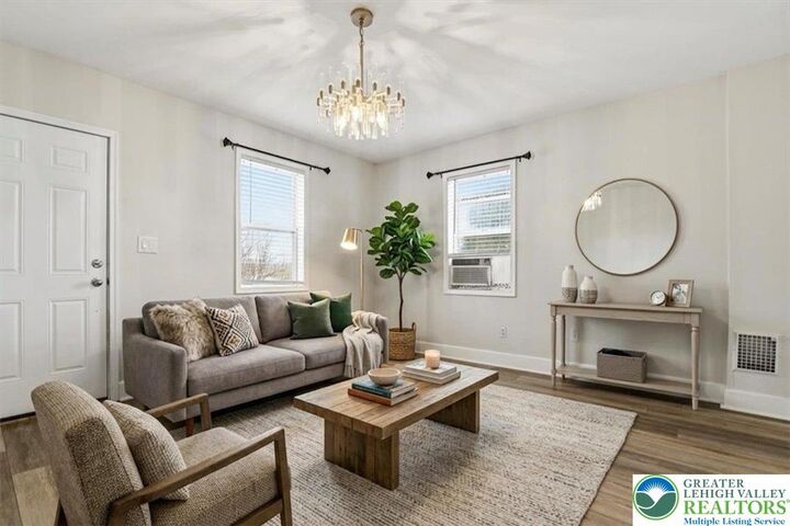 Property Photo:  1226 Railroad Street  PA 18015 