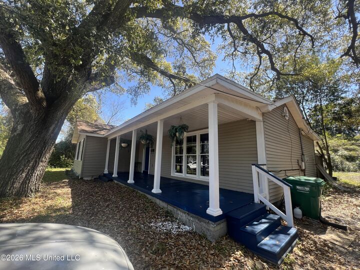 Property Photo:  1231 22nd Street  MS 39507 
