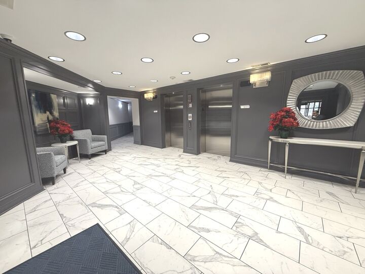 Property Photo:  855 E 22nd Street 202  IL 60148 