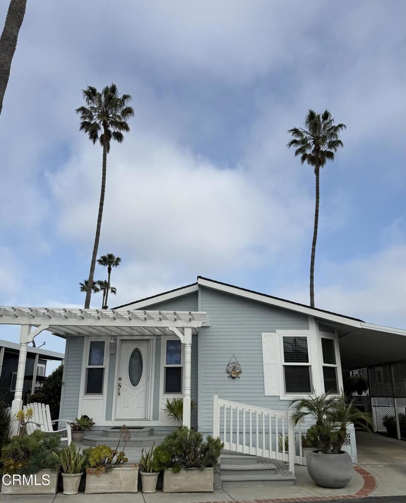Property Photo:  1215 44 Anchors Way Drive #44  CA 93001 