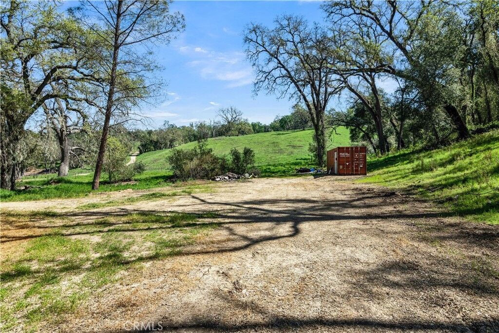 Property Photo:  0 Tres Vista  CA 93446 