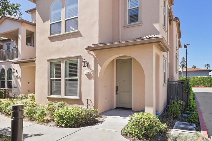 Property Photo:  2500 Villa Terrace Lane  CA 95825 