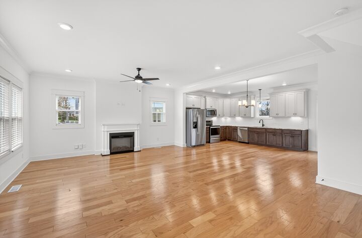 Property Photo: 2404A Middle St TN 37208