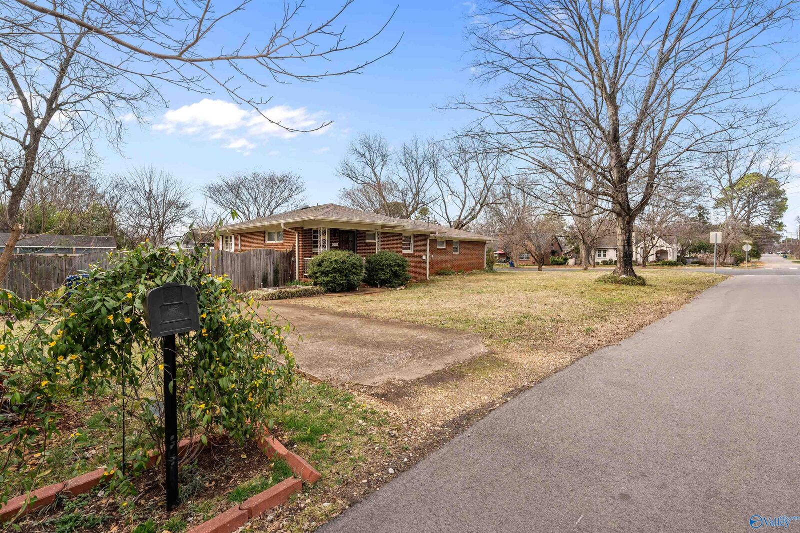 Property Photo: 215 Minor Street NE AL 35801