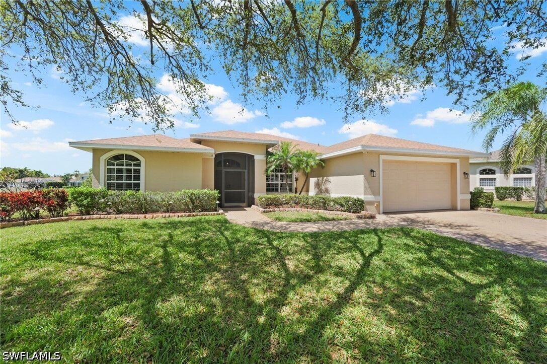 Property Photo: 9100 Kings Cove Court FL 33967